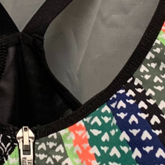 VS Sport/Athliesure BRA - Picture 3 of 5